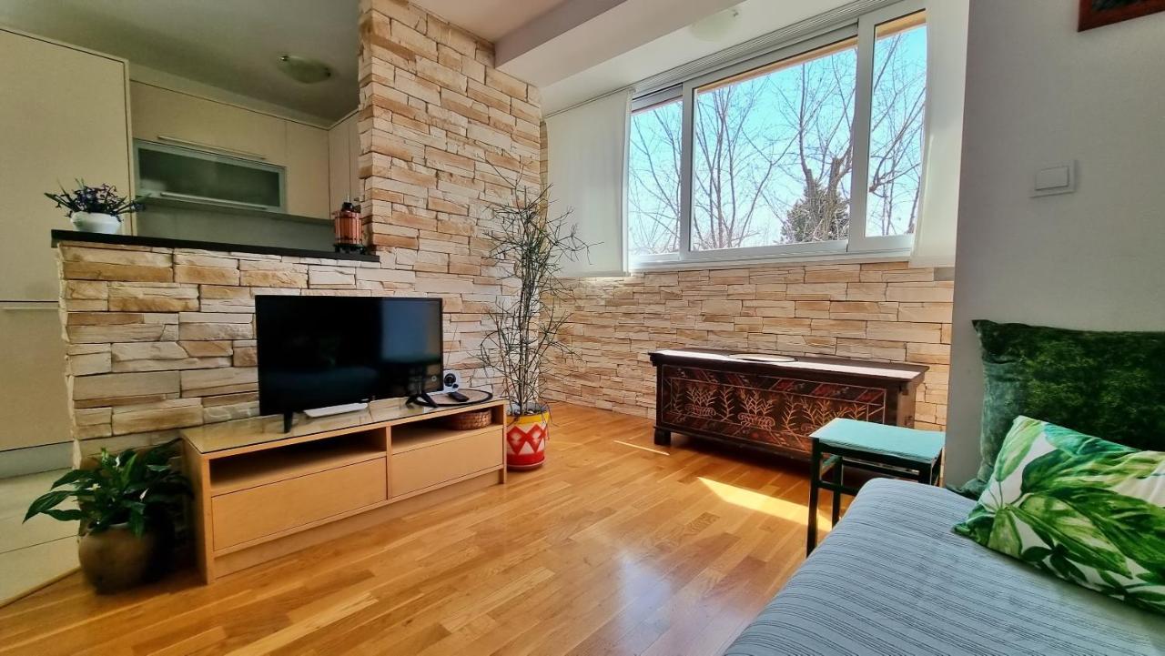 Apartment Tica Omiš Esterno foto