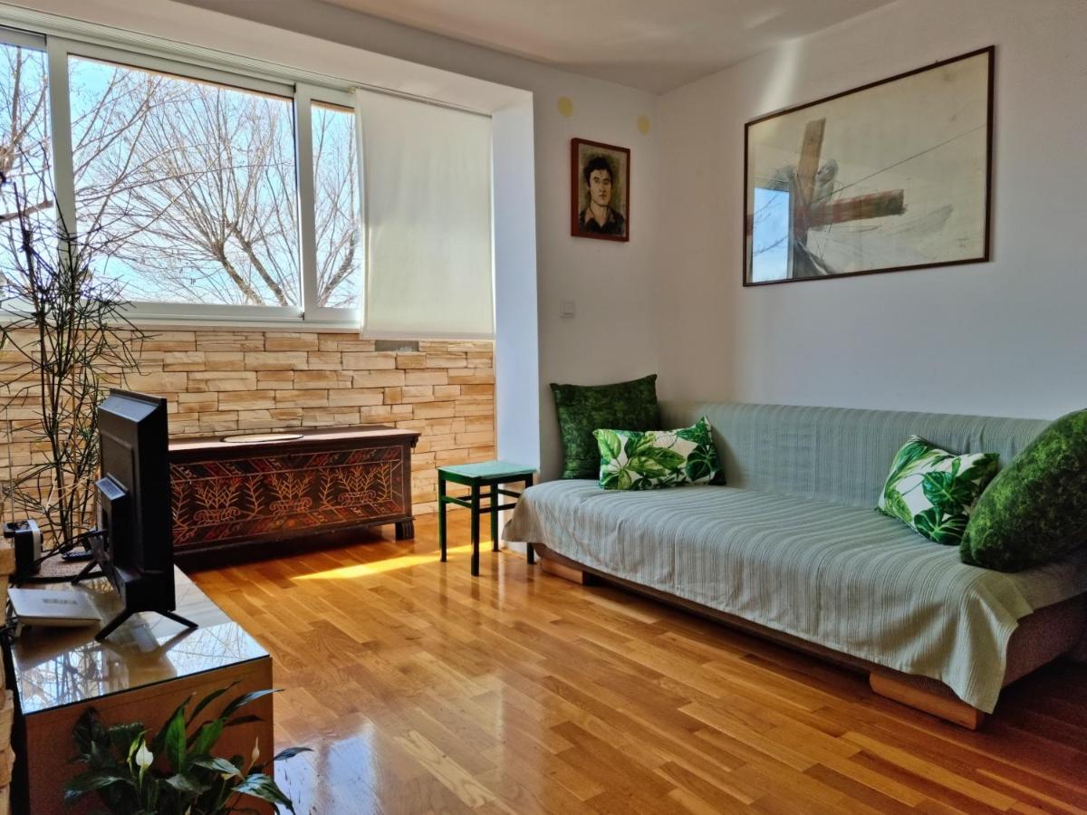 Apartment Tica Omiš Esterno foto